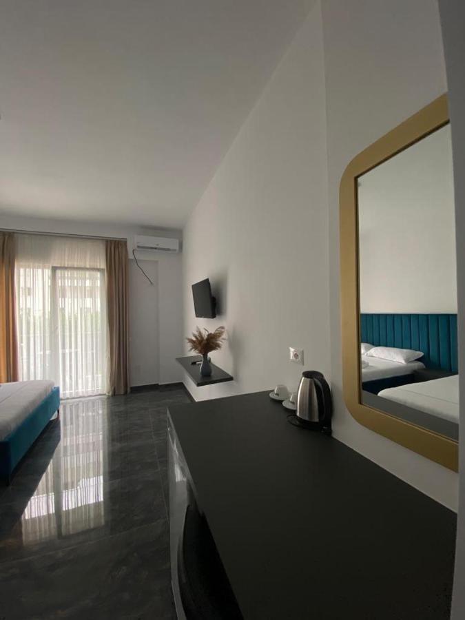 Leodori 3 Suites Shëngjin Kültér fotó