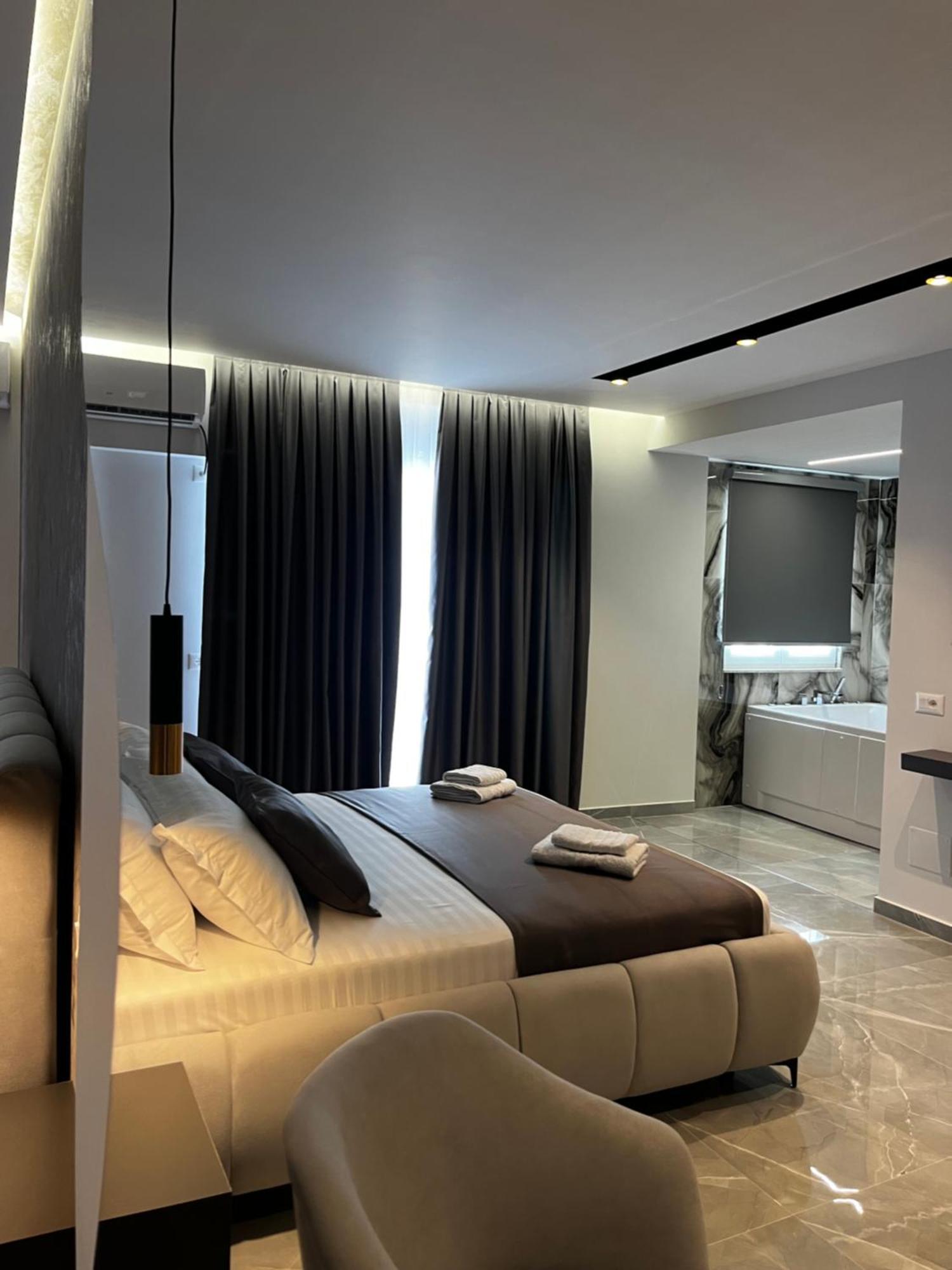 Leodori 3 Suites Shëngjin Kültér fotó