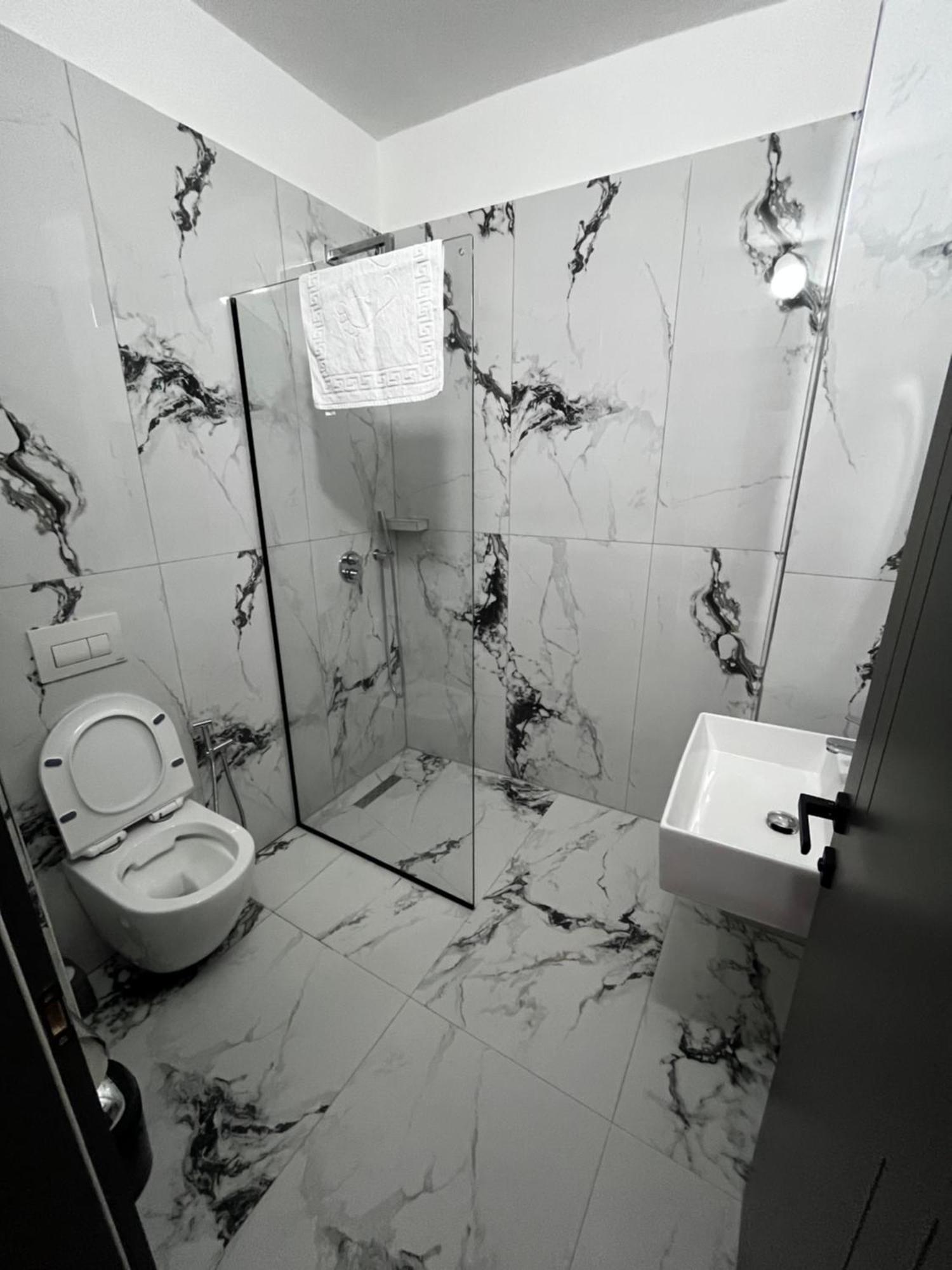 Leodori 3 Suites Shëngjin Kültér fotó
